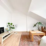 Schoene Mit Blick Ueber Stadtwald شقة *