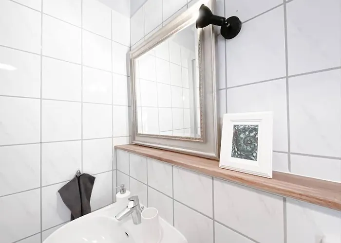 Schoene Mit Blick Ueber Stadtwald Apartman *