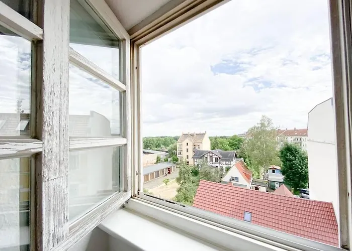 Schoene Mit Blick Ueber Stadtwald Apartman *
